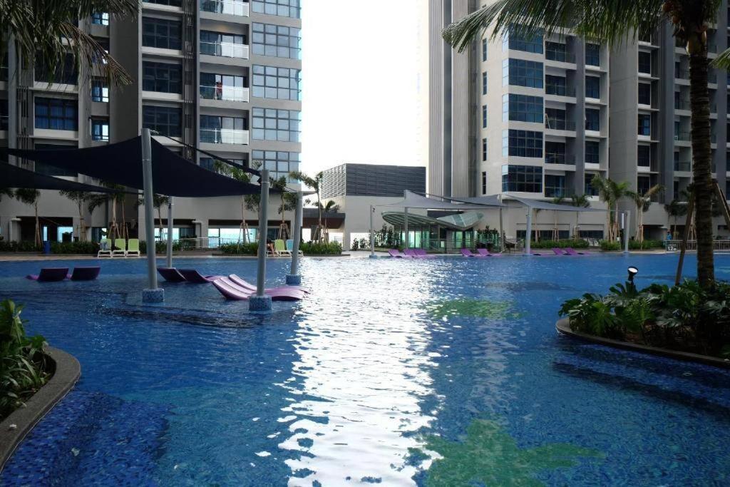 Cozy Haven Atlantis With Large Swimming Pool Lägenhet Malacca Exteriör bild